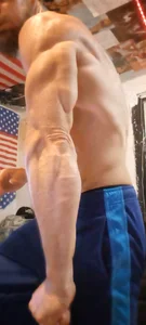 bigraski1976 Flexing  6. fénykép