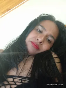 Vanessa_7_ Public Pic 4