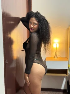 Public de SaraWatsonn  2 Imagens