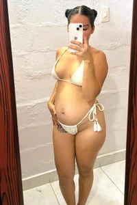 Abbiee_8: Pool👙 ( 3 фото)