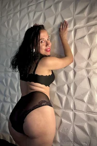 Lunahot68 “I don’t try to be tempting… it happens naturally.” 😏🔥✨ Hình 2