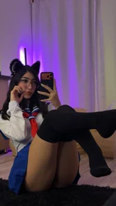 MarianaBranzz Schoolgirl Kitten টি ছবি