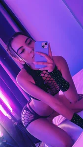 tinymoon-'s photo