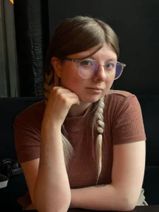 YukiBlush serious lady 😎 - {count, plural, one {תמונה אחת} two {שתי תמונות} many {# תמונות} other {# תמונות}}
