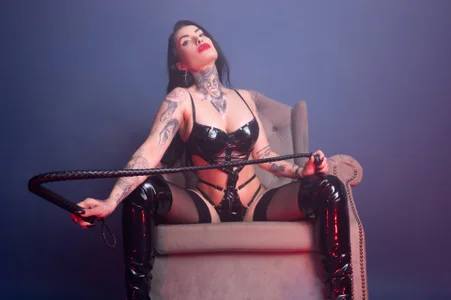 NataliaCristal: Tell me someone more divine than me ( 2 фото)