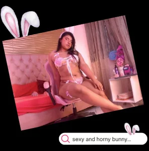 SolAvelary sexy and horny bunny... Pic