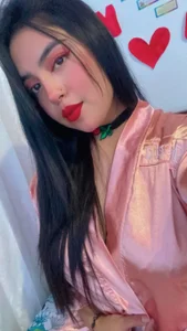 PamelaFtMia Public Pic 6