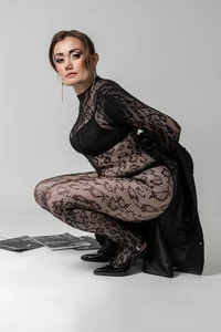 PenelopeOwen Public Pic