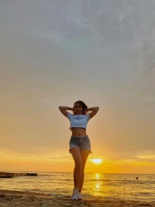 katy_sweet19 Very happy knowing the sea for the first time I miss them Bilde