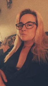 Julie0411 Public Pic 2