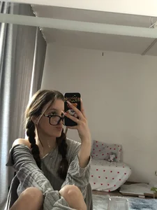 LisaBoddy First Time on Cam Immagine  3