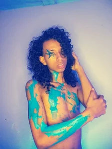 Electric blue 💙 de venus-03  2 Imagens