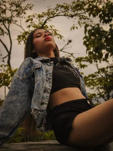 SkinnyFoxy Public Pic 2