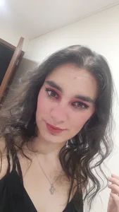 Ellaa_honey My eyes always sparkle ❤️😘 รูป  7