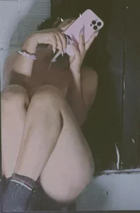 LaraDanverssの🍓😏You provoke me 🔥の枚の写真