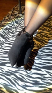 Crazysindy Foot pics and shoe pics Pic 5