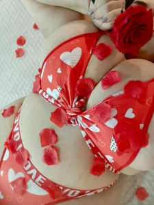 Sara_Thompsoon happy valentine's day ❤🍒 Pic 4