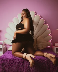 Skylernaomi Public รูป  5