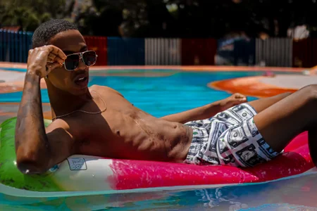 YeremiBrowm very hot summer 사진