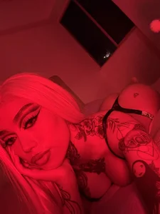 Elodieth_007 In my own red universe 🫦 Pic 5