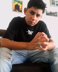 king_Eric30 Fuori per una passeggiata Poză 2