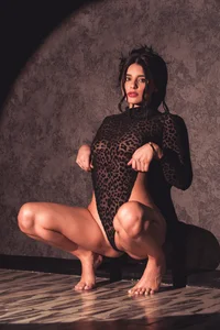 Bonet_irisnatural charm图片 7