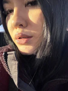 KaryHornsby Public Pic 4