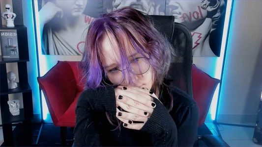 Sylvia_Reed Public Pic 3