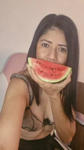 Isis__Love So sweet and refreshing for you / Tan dulce y refrescante para ti 🍉💦 Pic