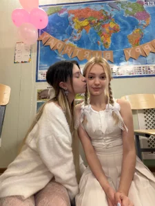nancy_chancy's Elsa acc: elsawhere🎁🙈 Sex Photo 5