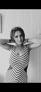 ElisLoveq Public Pic 6
