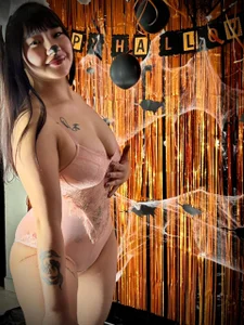 Zulema_R1 "I’m proof that cute can be dangerously tempting." 😈🐰 Immagine 