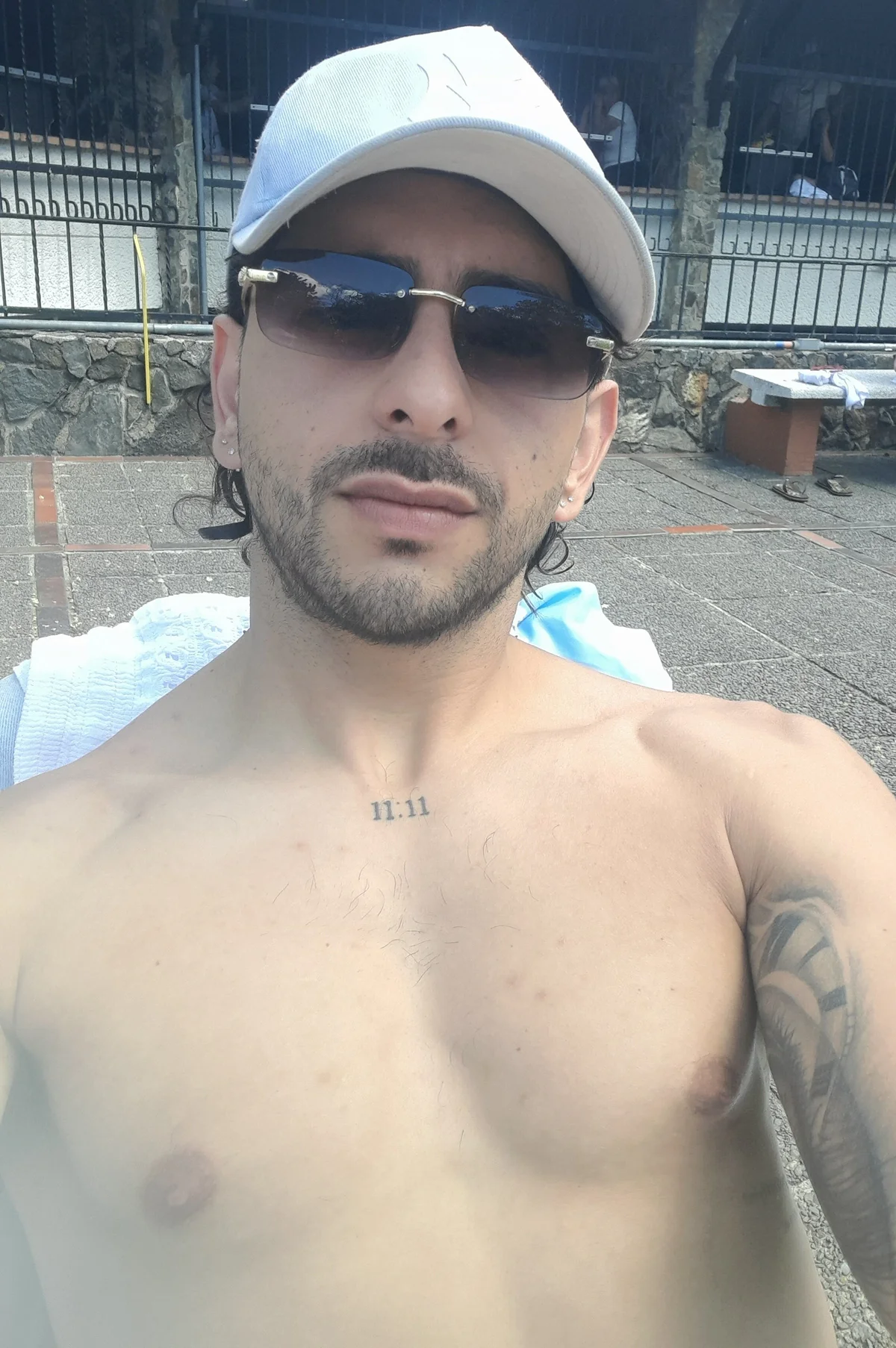 Ethan_mullers 님의 트렌드 중인 사진  1869개