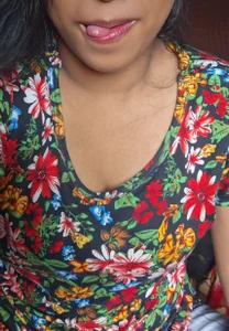 Masti_Girl Public Pic 4