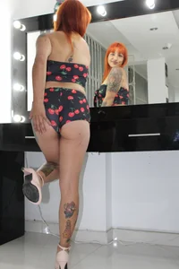 veronicaqueenxxxSexy girl Bild 2