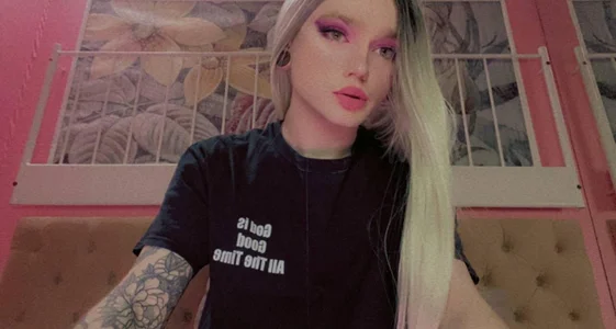 SaraGoddess Public Pic