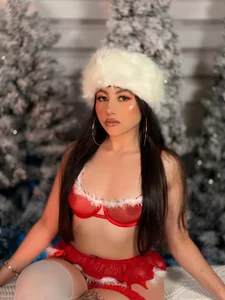 EsmeraldaGrace1 Let's welcome christmas Pic