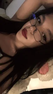 jeimy_garcia Glasses Pic 3