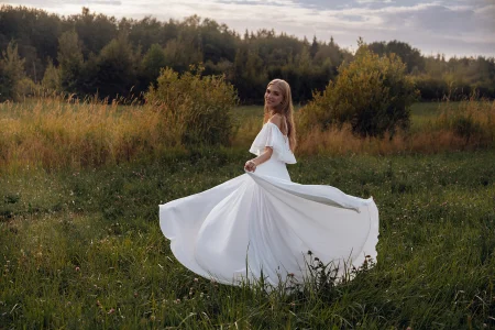 4example_Chloe 𝙳𝚒𝚟𝚊 𝚒𝚗 𝚝𝚑𝚎 𝚏𝚒𝚎𝚕𝚍  9. fénykép