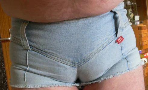 Turnhöschen und Hotpants de Turnhoeschen_1  7 photos