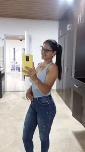 vicky22messyfull SEXY Pic