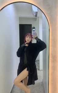 How sexy I look in my black dress🖤❤️‍🔥 de Cristalfoxy_ Foto 3