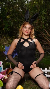 🐰 Your Favorite Easter Bunny 💋 de violet_gray_  photos