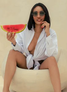 Nixtaylor1のWatermelon yummyの 3枚の写真