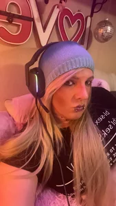 Blakelytgirl February 2025 Pic 3