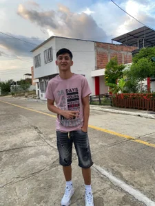hotguyvictor On Fire 🔥💋 Foto 3