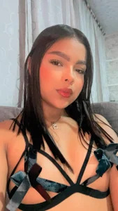 lizycarter's XXX Nude Photo 4