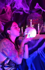 JulianaCarter Merlina ✝️ Pic 4