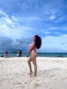 valeria_rosses kullanıcısının Public albümü -  6 fotoğraf