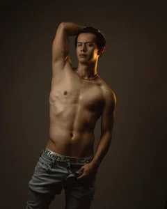 Brandon_starkk no shirt зображення 3